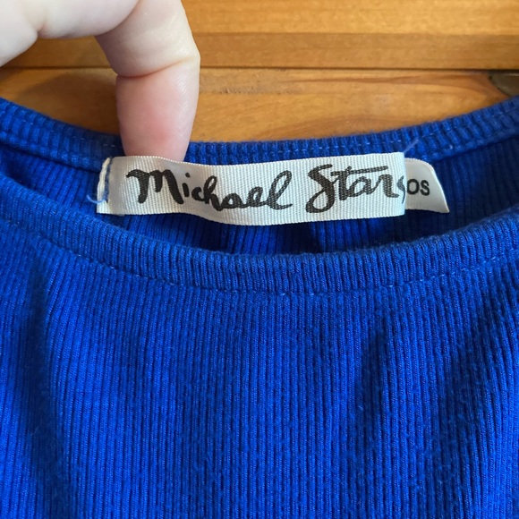 Michael Stars Blue Cold Shoulder • 3/4 sleeve • OS • ribbed, stretchy, sexy 😍 - Picture 4 of 10